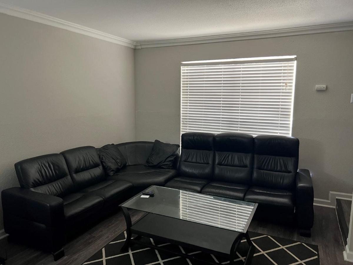 Beautiful 1-Bedroom Townhome With Nice Amenities 休斯敦 外观 照片