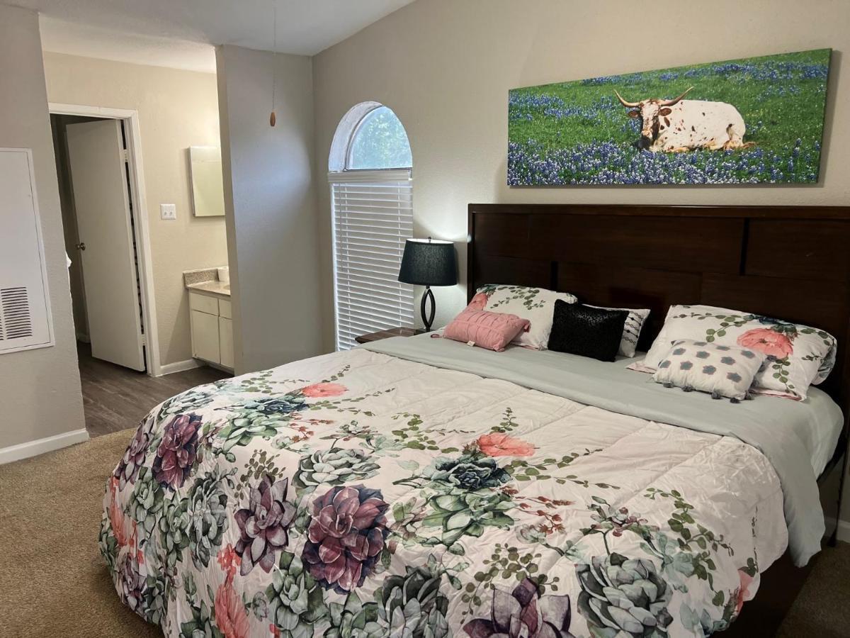 Beautiful 1-Bedroom Townhome With Nice Amenities 休斯敦 外观 照片