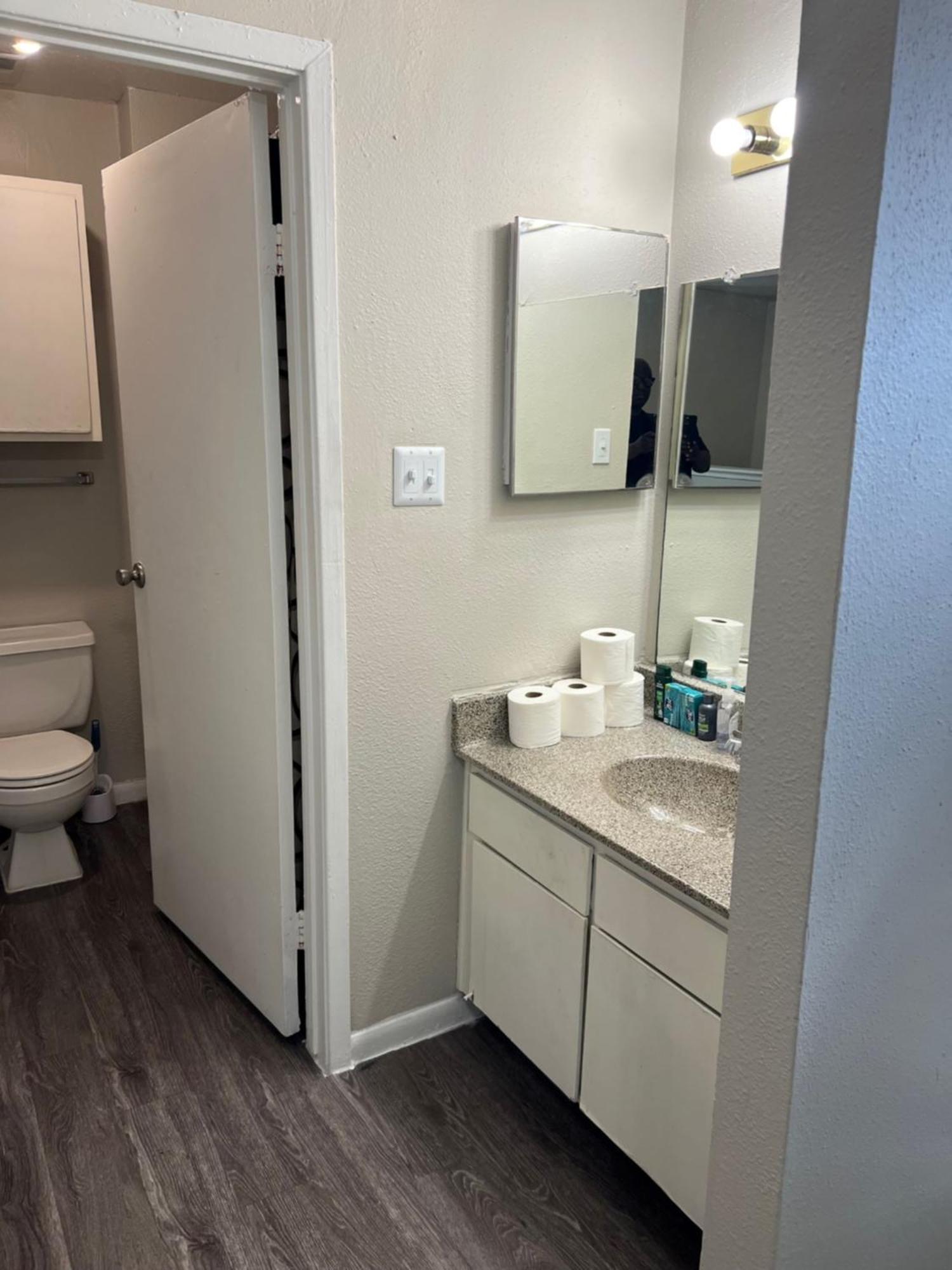 Beautiful 1-Bedroom Townhome With Nice Amenities 休斯敦 外观 照片
