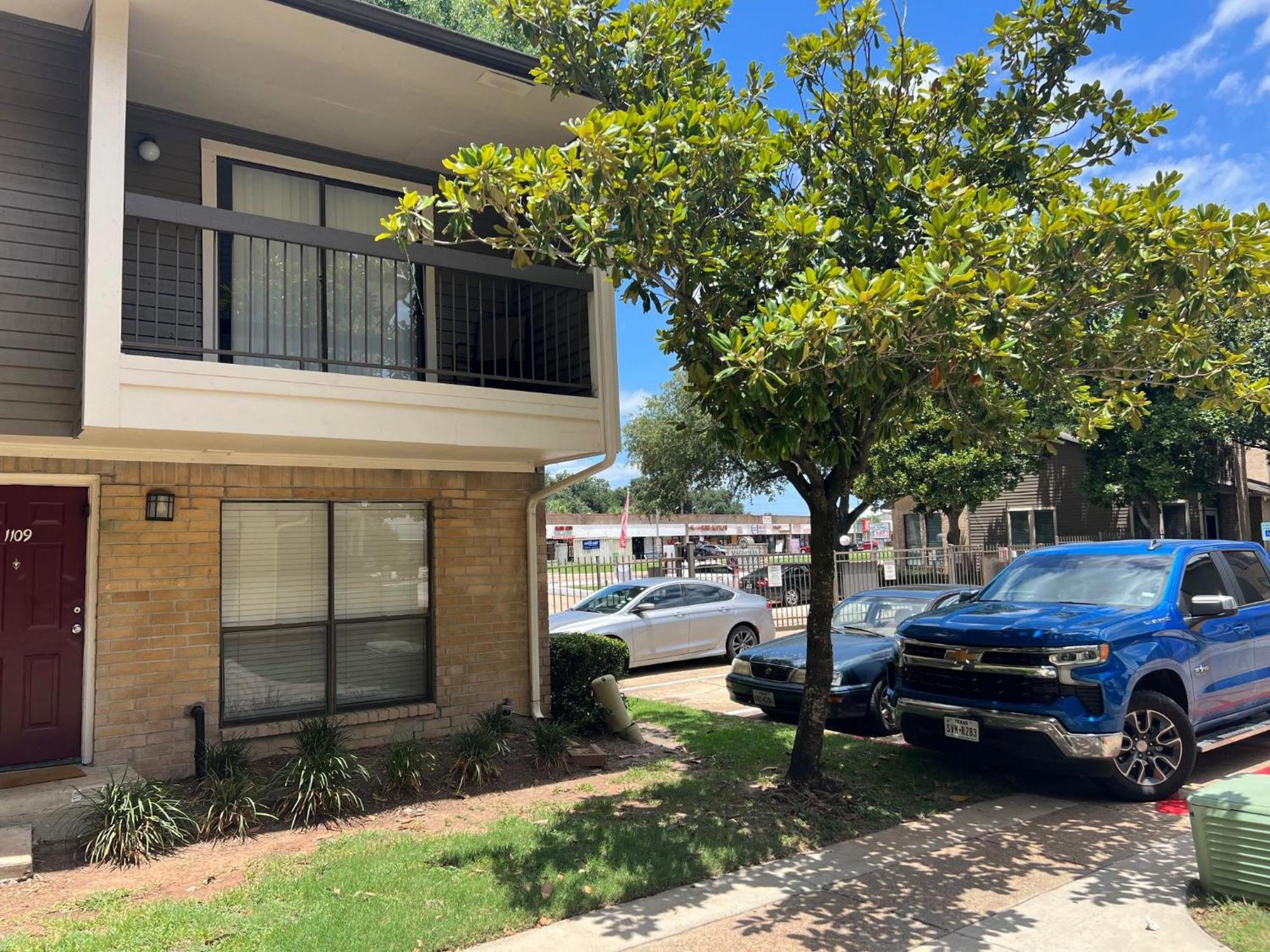 Beautiful 1-Bedroom Townhome With Nice Amenities 休斯敦 外观 照片
